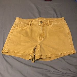 American Eagle High Rise Shortie!